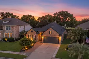 425 Cardinal Oaks, League City, TX 77565 - Photo 5