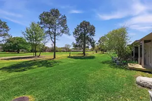 623 E Country Grove Cir, Pearland, TX 77584 - Photo 25