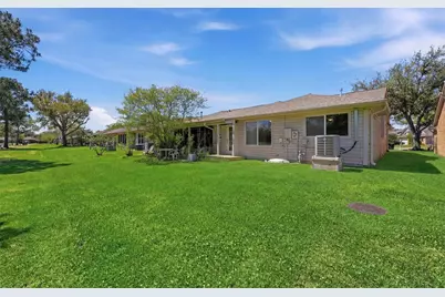 623 E Country Grove Circle, Pearland, TX 77584 - Photo 23