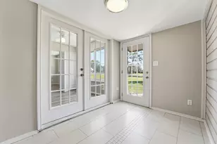 623 E Country Grove Cir, Pearland, TX 77584 - Photo 21