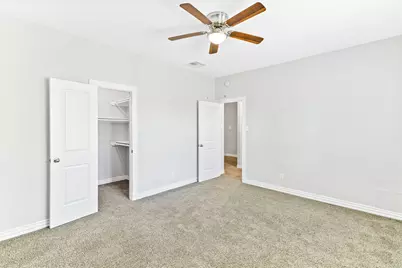 208 Woodside Court, Clute, TX 77531 - Photo 31