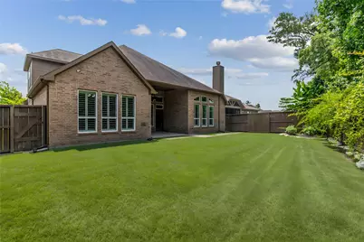 208 Woodside Court, Clute, TX 77531 - Photo 37