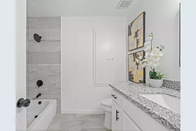 15415 W Hampton Circle, Houston, TX 77071 - Photo 27