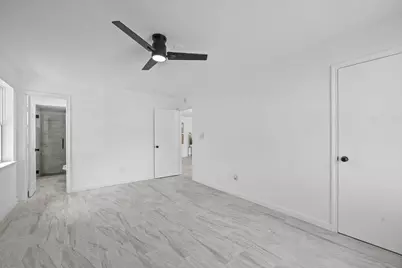 15415 W Hampton Circle, Houston, TX 77071 - Photo 29