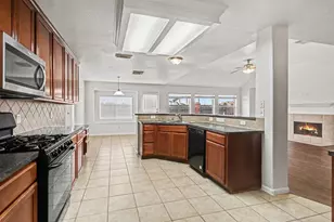 23806 Fairport Harbor Ln, Richmond, TX 77407 - Photo 11