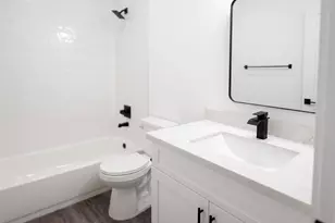 5838 Beldart St, Houston, TX 77033 - Photo 17