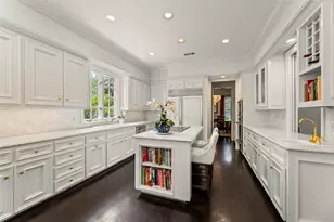 5305 Fieldwood Dr, Houston, TX 77056 - Photo 11