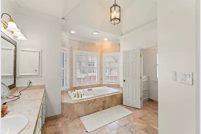 5305 Fieldwood Drive, Houston, TX 77056 - Photo 17
