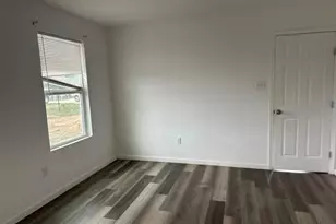 2519 Co Rd 5710, Devine, TX 78016 - Photo 7