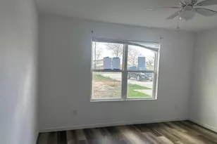 2519 Co Rd 5710, Devine, TX 78016 - Photo 11