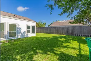 11042 Petworth Dr, Houston, TX 77072 - Photo 37