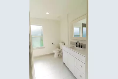 11042 Petworth Drive, Houston, TX 77072 - Photo 23