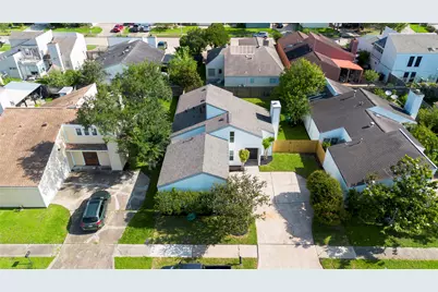 11042 Petworth Drive, Houston, TX 77072 - Photo 5