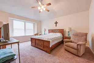 18019 Surrey Lake Ln, Richmond, TX 77407 - Photo 13