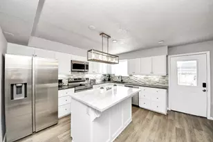 5825 Village Forest Ct, Houston, TX 77092 - Photo 5