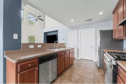 18714 Walden Glen Circle, Humble, TX 77346 - Photo 11