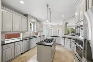6331 Collina Springs Ct, Houston, TX 77041 - Photo 11
