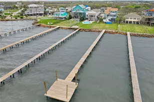 1547 John St, Dickinson, TX 77539 - Photo 1