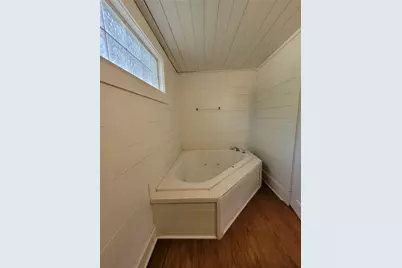 105 E Germania Street, Brenham, TX 77833 - Photo 11