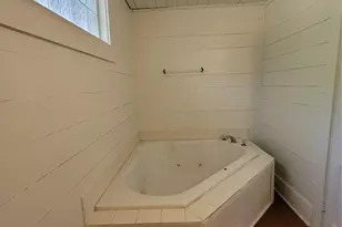 105 E Germania St, Brenham, TX 77833 - Photo 11