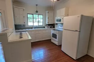 105 E Germania St, Brenham, TX 77833 - Photo 5