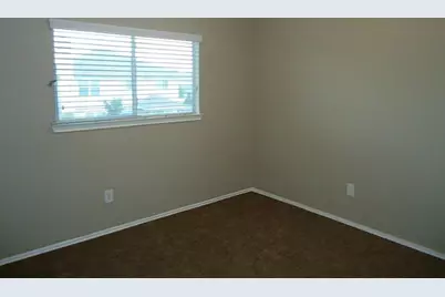 11047 Knobbley Oak Court, Houston, TX 77065 - Photo 17