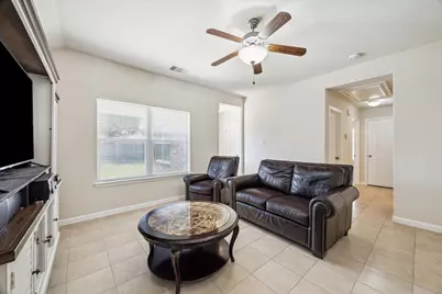 3039 Boxwood Springs Lane, Dickinson, TX 77539 - Photo 15