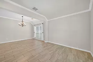 7902 Fall Hollow Dr, Houston, TX 77041 - Photo 5
