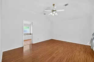7902 Fall Hollow Dr, Houston, TX 77041 - Photo 25