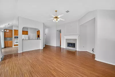 7902 Fall Hollow Drive, Houston, TX 77041 - Photo 9