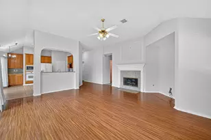 7902 Fall Hollow Dr, Houston, TX 77041 - Photo 9