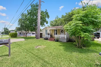 135 Pine Bluff Street, La Porte, TX 77571 - Photo 5