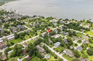 135 Pine Bluff St, La Porte, TX 77571 - Photo 1