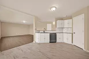 16331 Bantam Ridge Ct, Houston, TX 77053 - Photo 9