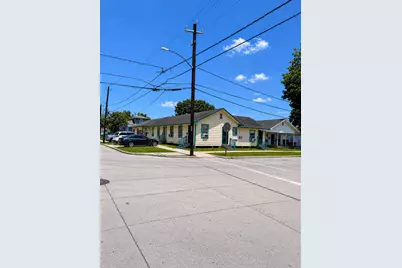 716 S 79th Street, Houston, TX 77012 - Photo 1