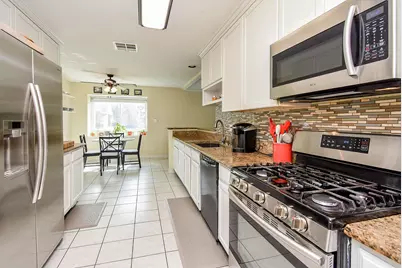 10803 Gusty Winds Court, Houston, TX 77064 - Photo 7