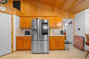 9895 Hickory Ridge Dr, Conroe, TX 77303 - Photo 9