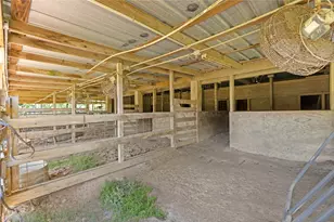 9895 Hickory Ridge Dr, Conroe, TX 77303 - Photo 41