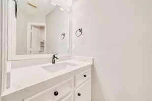 14203 Championship Ln, Houston, TX 77069 - Photo 33