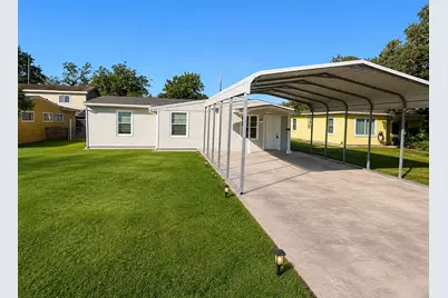 1004 S 2nd Street, La Porte, TX 77571 - Photo 1