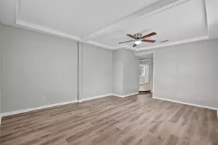1004 S 2nd St, La Porte, TX 77571 - Photo 7