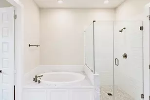 11020 Ave Malkenu Ave, Houston, TX 77043 - Photo 15