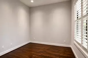 11020 Ave Malkenu Ave, Houston, TX 77043 - Photo 23