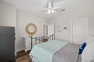 22516 Bay Point Dr, Galveston, TX 77554 - Photo 15