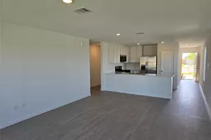 1614 Golden Iris Ln, Crosby, TX 77532 - Photo 3