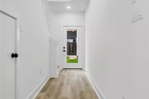 812 Elkhart St, Houston, TX 77091 - Photo 9