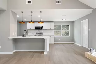 14015 Cleobrook Dr, Houston, TX 77070 - Photo 9