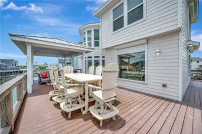 1303 Outrigger, Tiki Island, TX 77554 - Photo 31