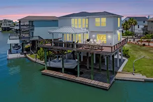1303 Outrigger, Tiki Island, TX 77554 - Photo 45