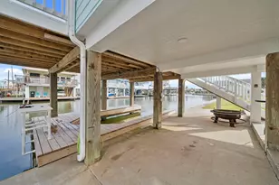 16708 Cabeza De Vaca, Jamaica Beach, TX 77554 - Photo 23